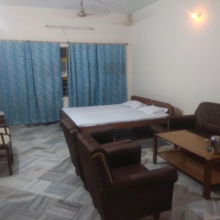 Motel Sayonara Begusarai Экстерьер фото