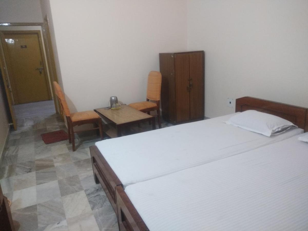 Motel Sayonara Begusarai Экстерьер фото