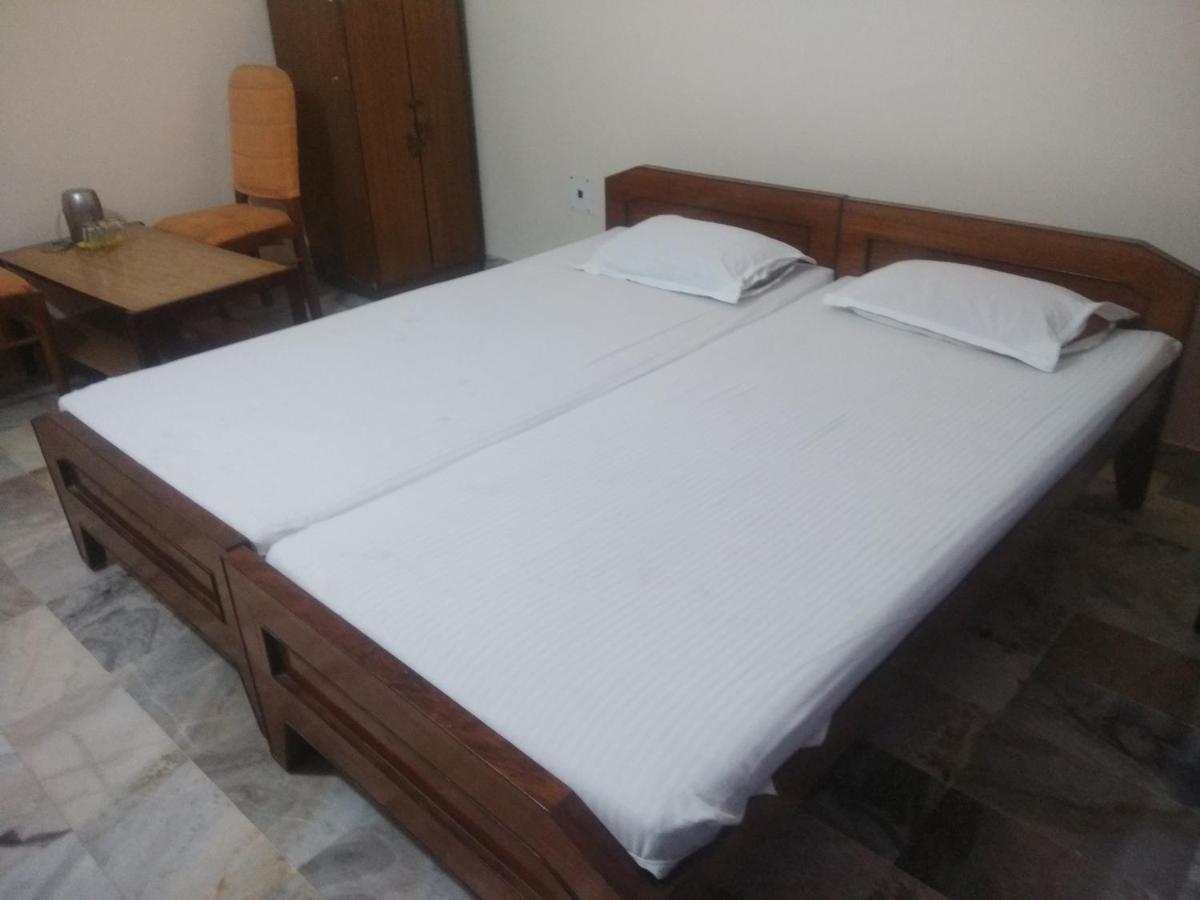 Motel Sayonara Begusarai Экстерьер фото
