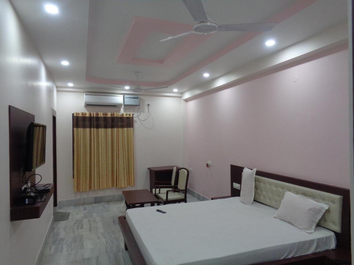Motel Sayonara Begusarai Экстерьер фото