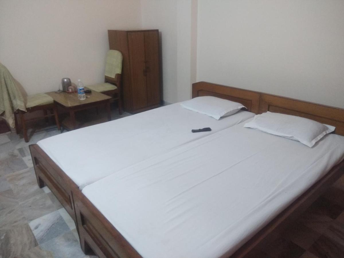 Motel Sayonara Begusarai Экстерьер фото
